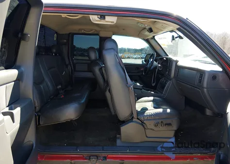 2005 Chevrolet Silverado 1500 Lt z USA, uszkodzony, nr VIN 1GCEK19Z45Z227055